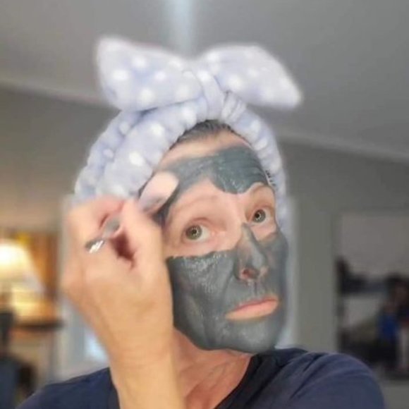 Skincare Facial Brushes - Picture 3 of 3